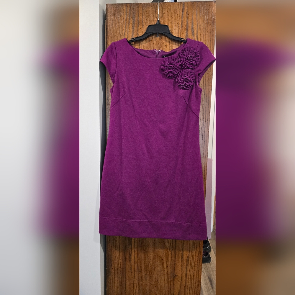 Jessica Howard Elegant Purple Dress with Shoulder Detail.